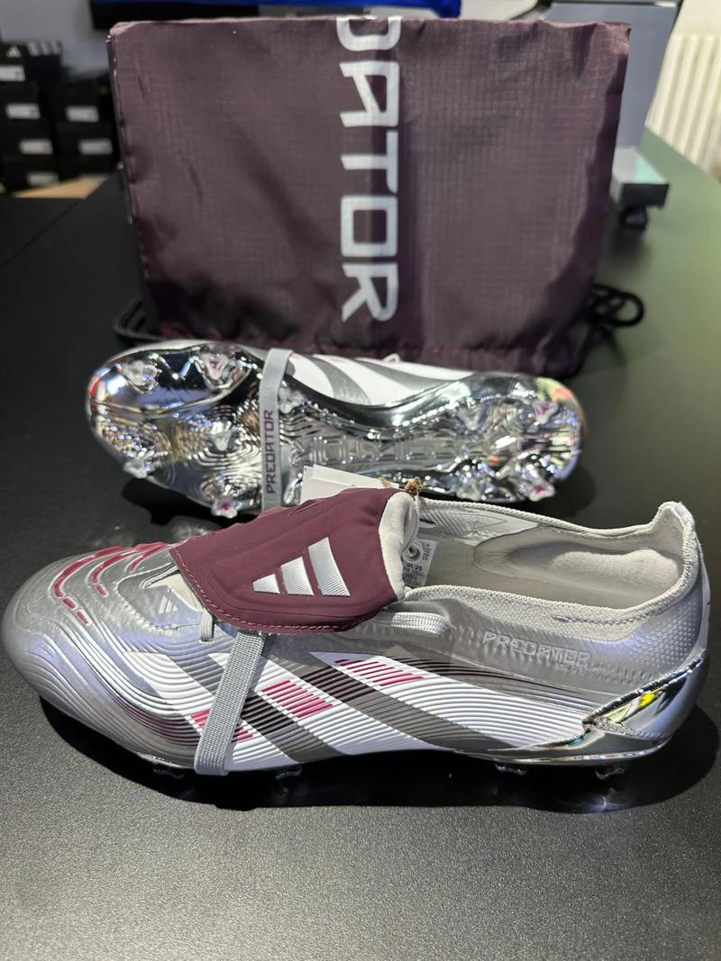 阿莱格里：还未讨论过菲尔克鲁格转会，莱奥是否出场仍需观察（阿莱格里：菲尔克鲁格转会尚未讨论，莱奥能否出战仍待观察）