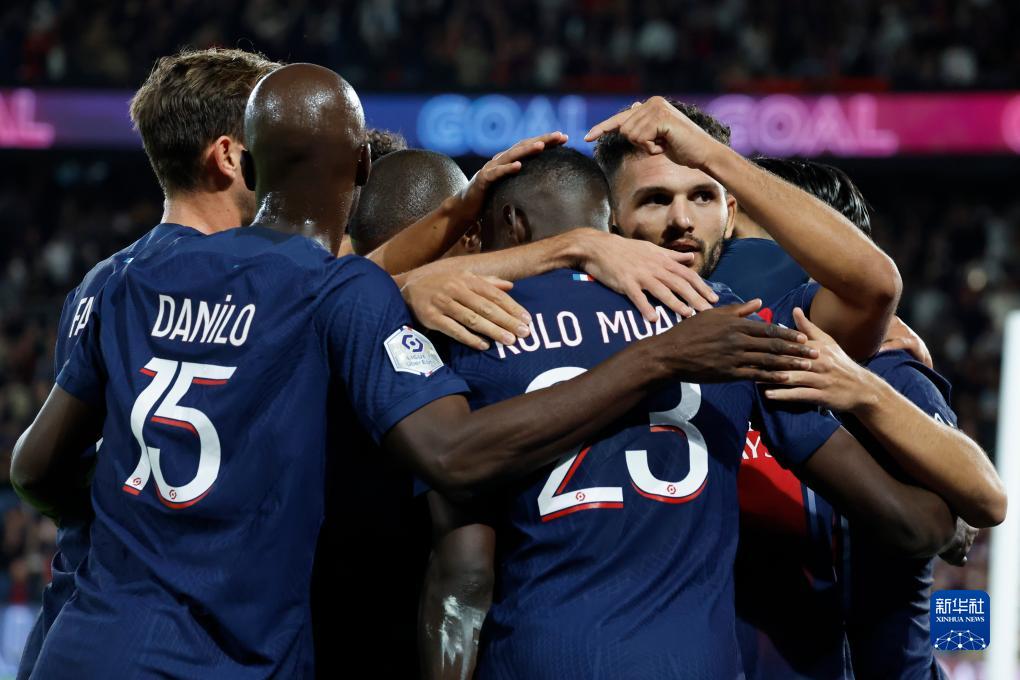 欧冠师徒对决首演，皇马主场迎战曼城