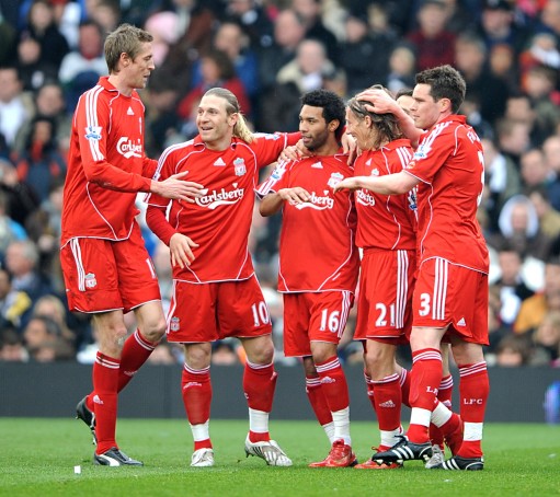 凌空斩世界波，王燊超当选中超官方第29轮最佳球员（世界波凌空破门，王燊超荣膺中超第29轮官方最佳球员）