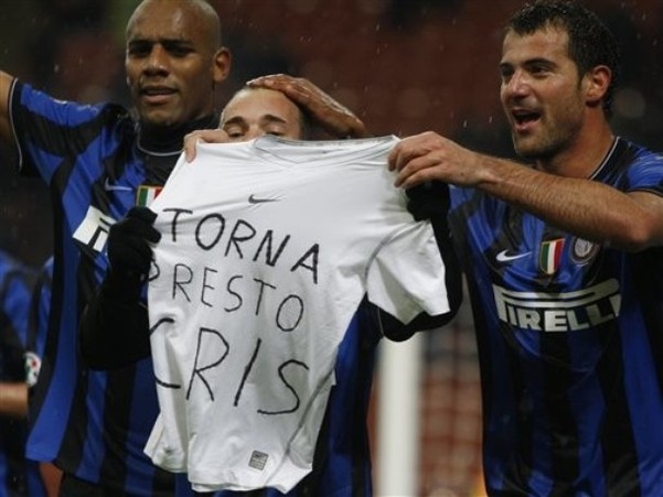 记者：多家豪门有意荷甲19岁中场斯密特，后者被标价2200万镑